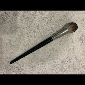 Sephora PRO Featherweight Complexion Brush #90